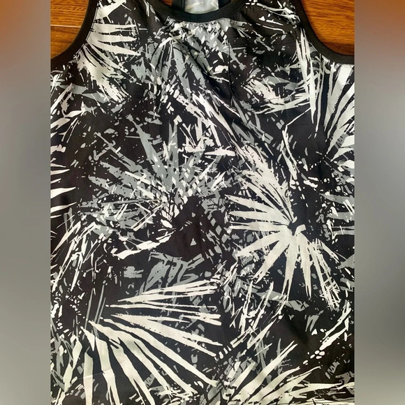 Fabletics Morgan tank size S - Picture 3 of 8